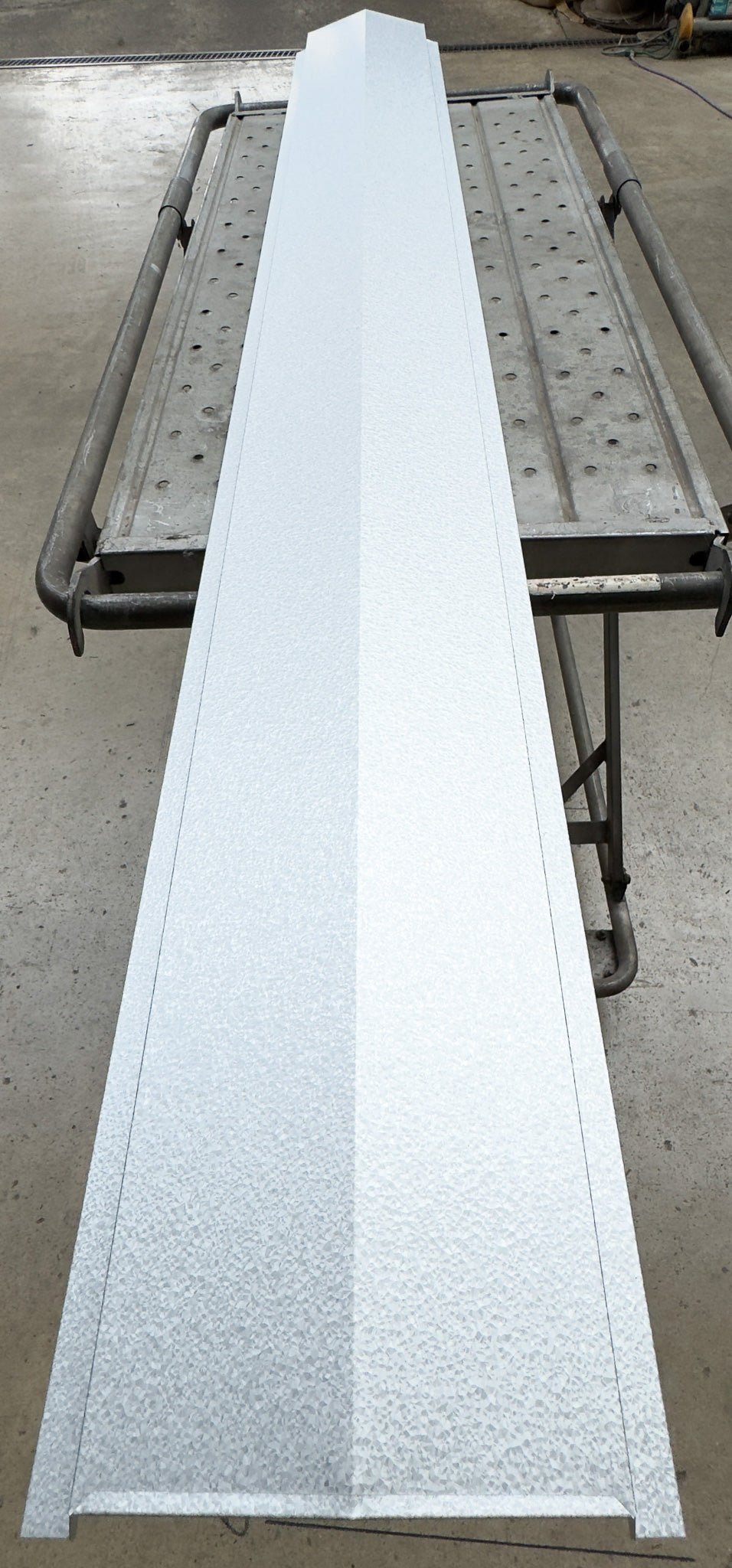 長尺・重量指定商品「送料後連絡」 ガルバリウム鋼板 屋根・壁用役物 「バリエーション商品」 - MisakaZoo