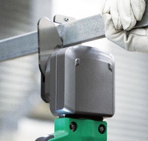 [予約注文可能で2026/01下旬入荷予定｜本体のみ] HiKoki｜ハイコーキ 18V Cチャンネルカッタ CE18DYCA NN 本体のみ - MisakaZoo