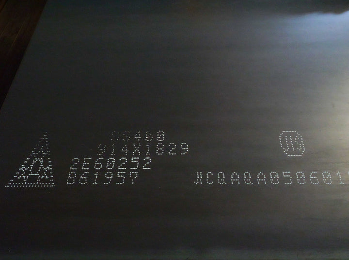 1.6mm thick black iron plate laser cut Cutting area: 457mm x 914mm