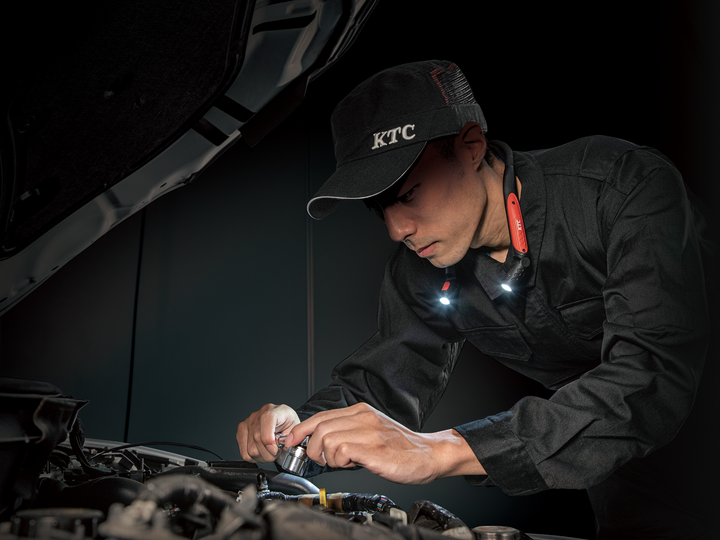 [AL814N] KTC(京都機械工具)充電式LEDネックライト（最大320lm） 単品1本