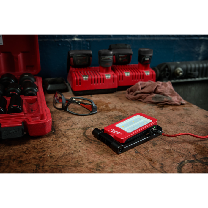 <tc>Milwaukee Tool</tc> Indbygget batteritype sammenfoldelig arbejdslys IR FFL-0 APJ